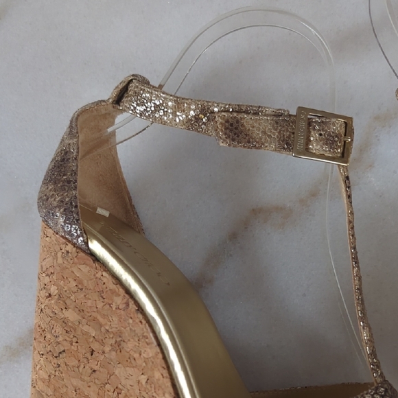 Jimmy Choo Metallic Leather T-Strap Sandals Size 8 - Picture 6 of 14